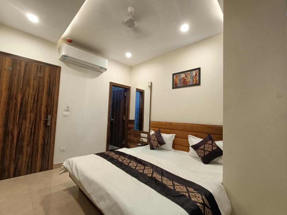 Hotel Vrinda Inn Udaipur Extérieur photo