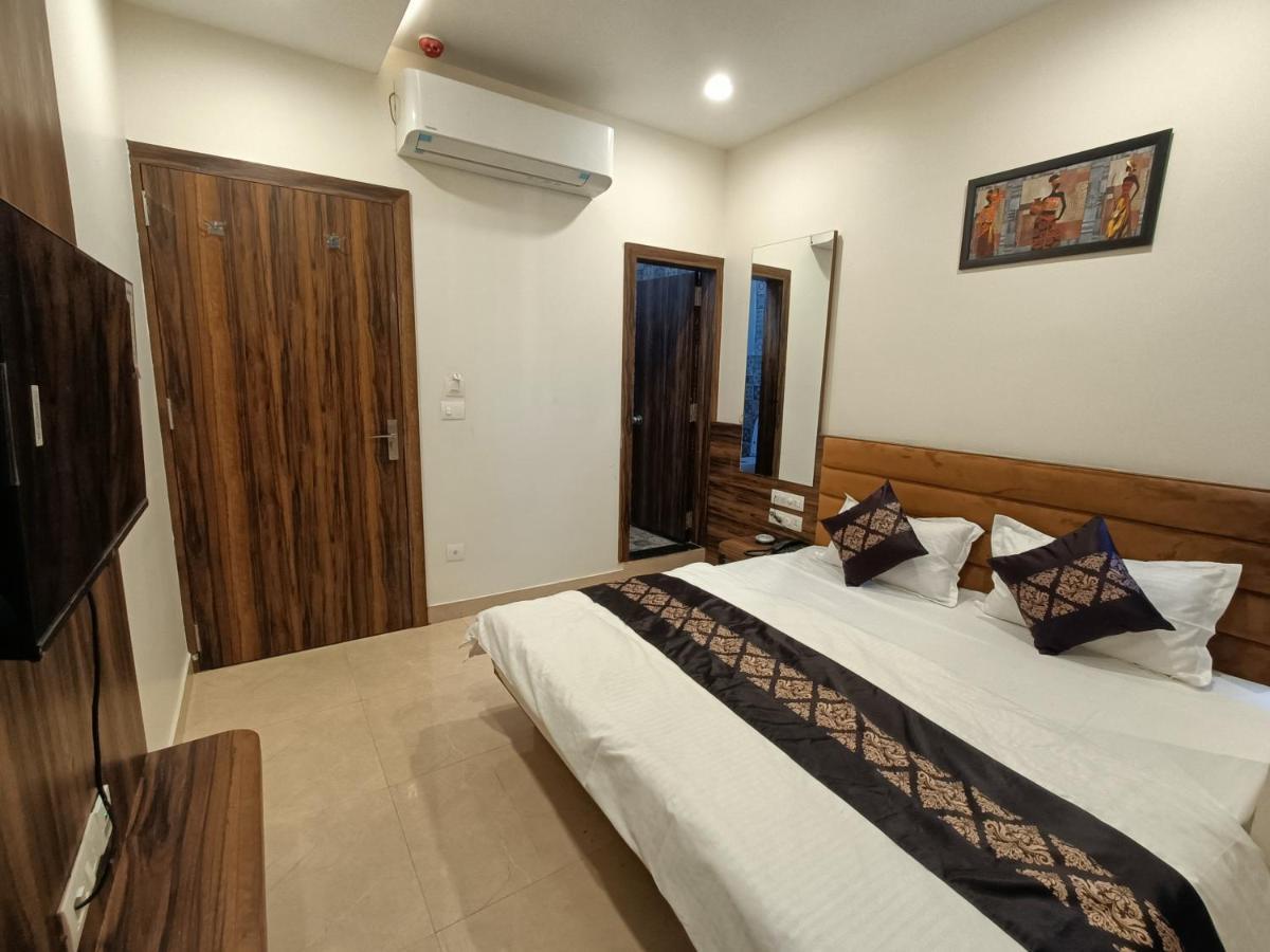 Hotel Vrinda Inn Udaipur Extérieur photo