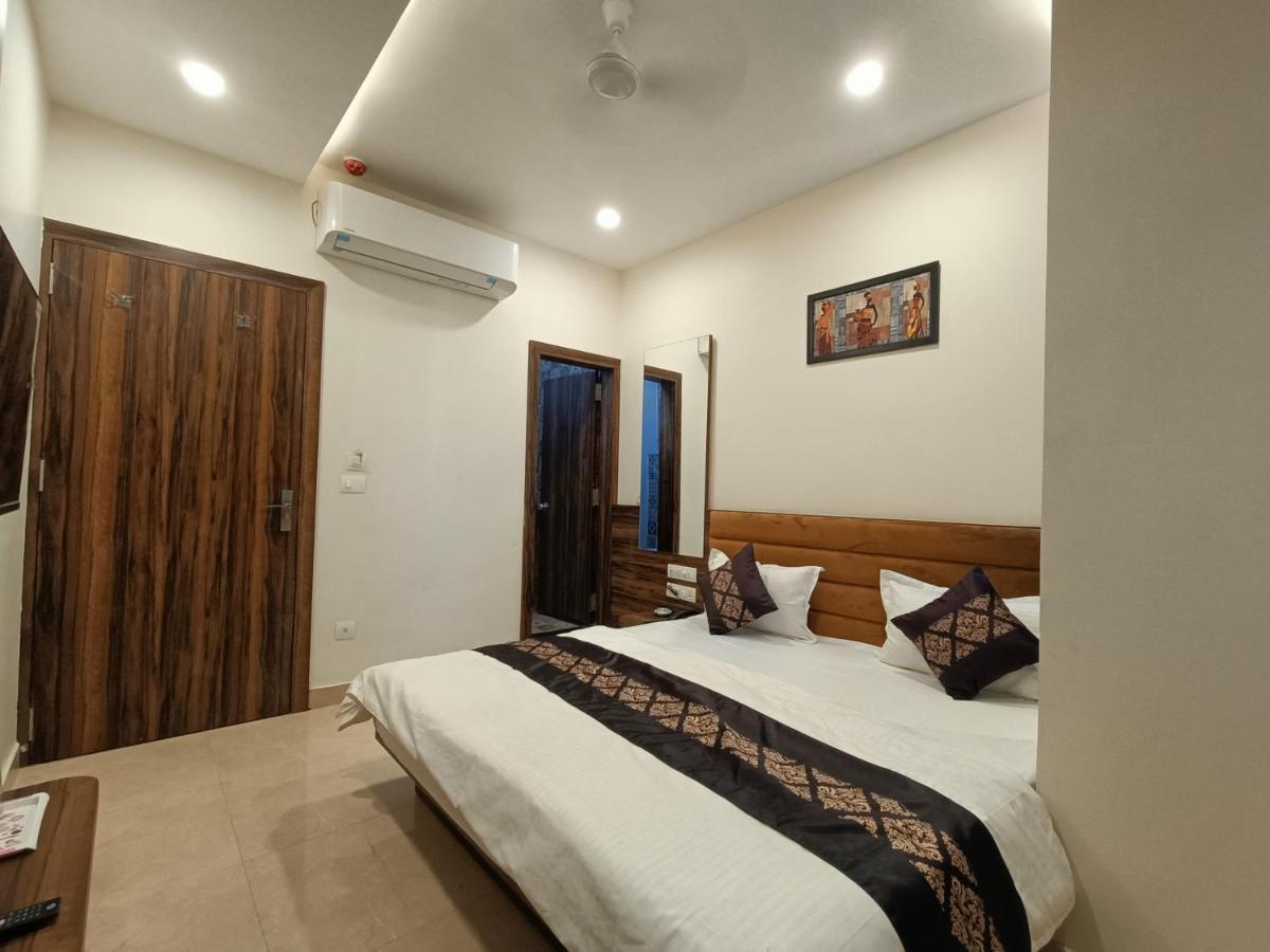 Hotel Vrinda Inn Udaipur Extérieur photo