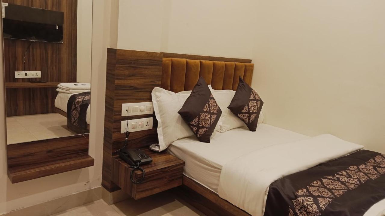 Hotel Vrinda Inn Udaipur Extérieur photo